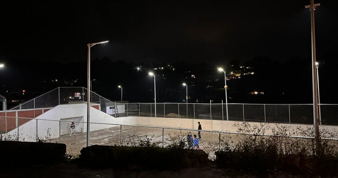 tipo de poste metálico