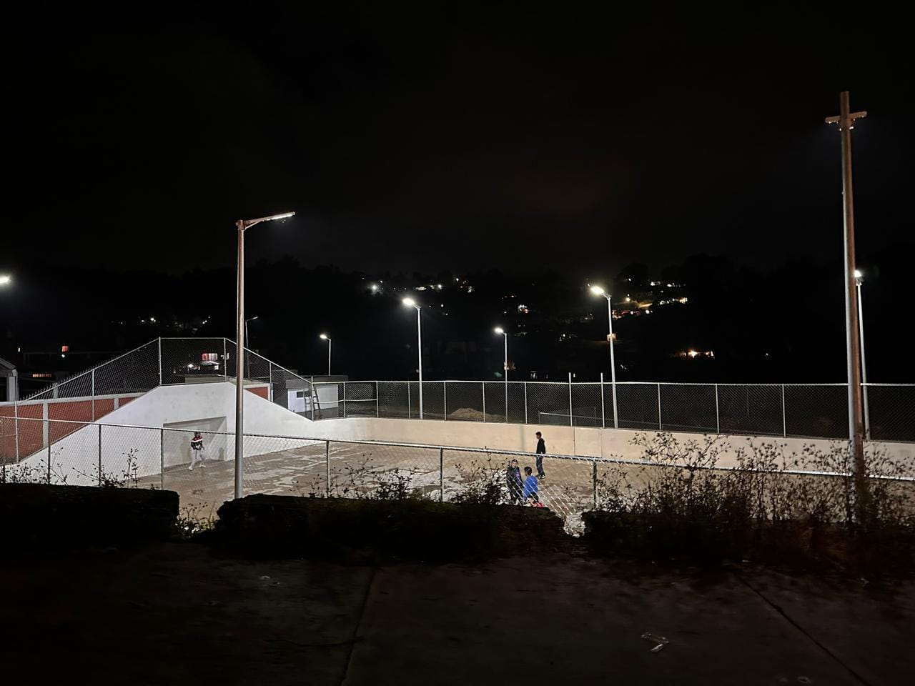 tipo de poste metálico