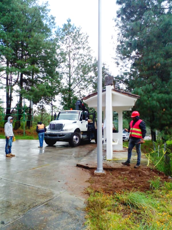 verificacion poste metalico